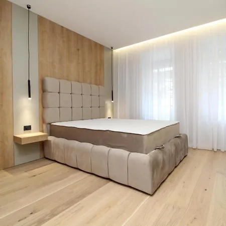 Old Town Luxury Ferhadija
