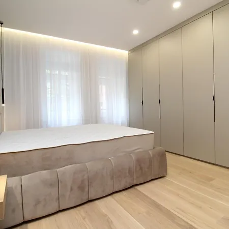 דירה Old Town Luxury Ferhadija